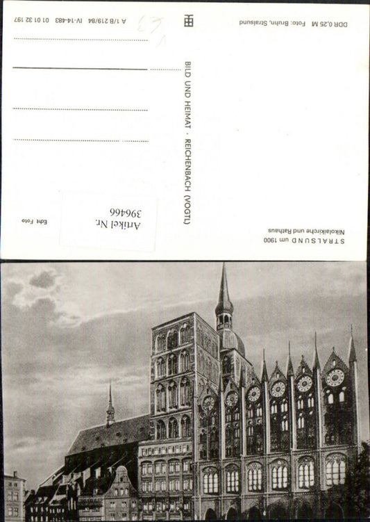396466,Künstler AK Stralsund um 1900 Nikolaikirche Kirche u. Rathaus pub VEB