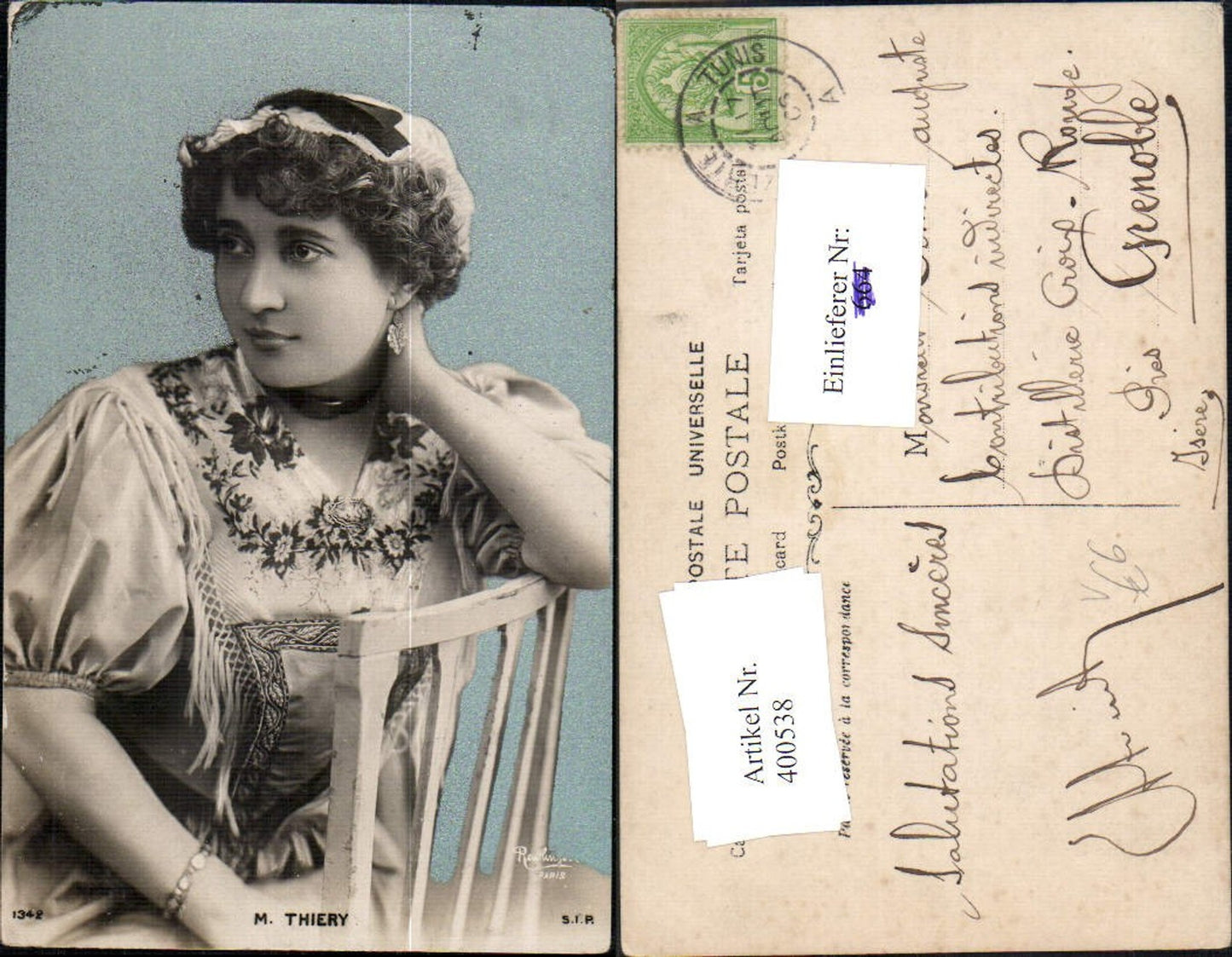 400538,Fotokunst Frau Tracht a. Stuhl sitzend M. Thiery pub Reutlinger 1342