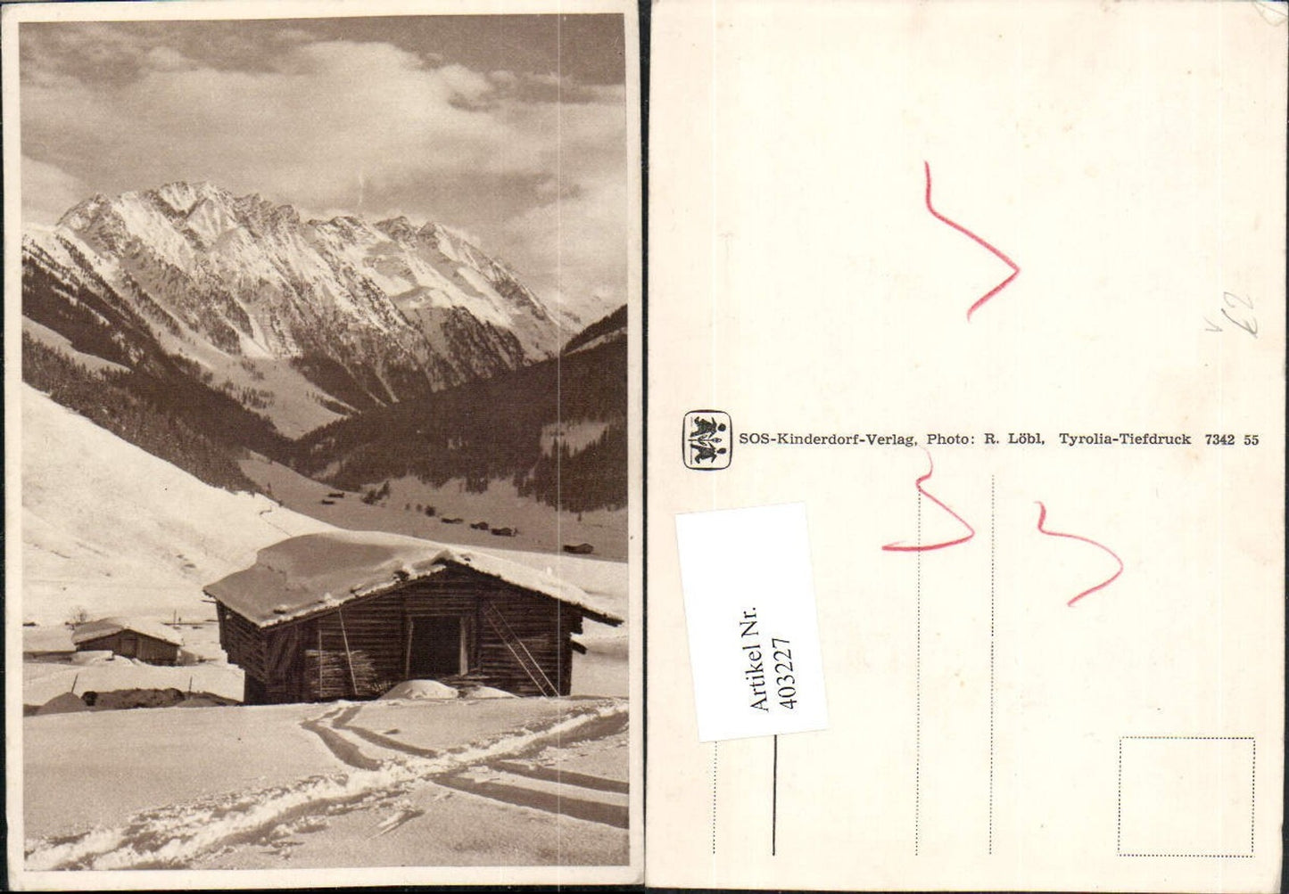 403227,SOS Kinderdorf Winterlandschaft Hütte Bergkulisse