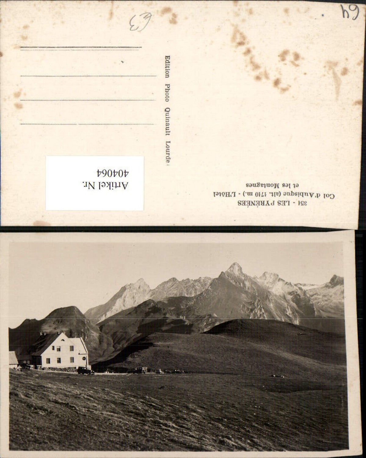 404064,Aquitanien Pyrenees-Atlantiques Col d'Aubisque L'Hotel et les Montagnes Bergkulisse