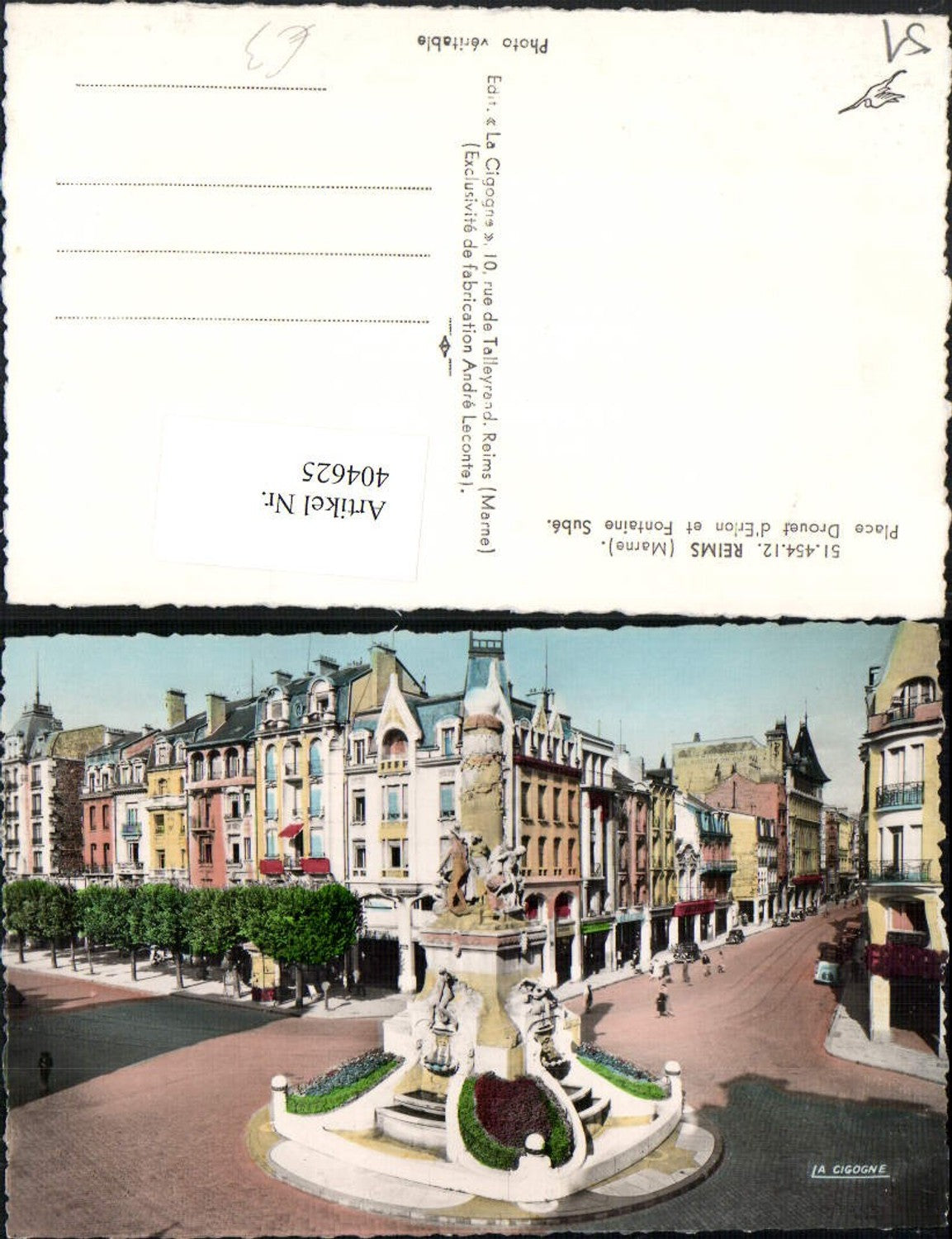 404625,Champagne-Ardenne Marne Reims Place Drouet d'Erlon et Fontaine Sube Brunnen