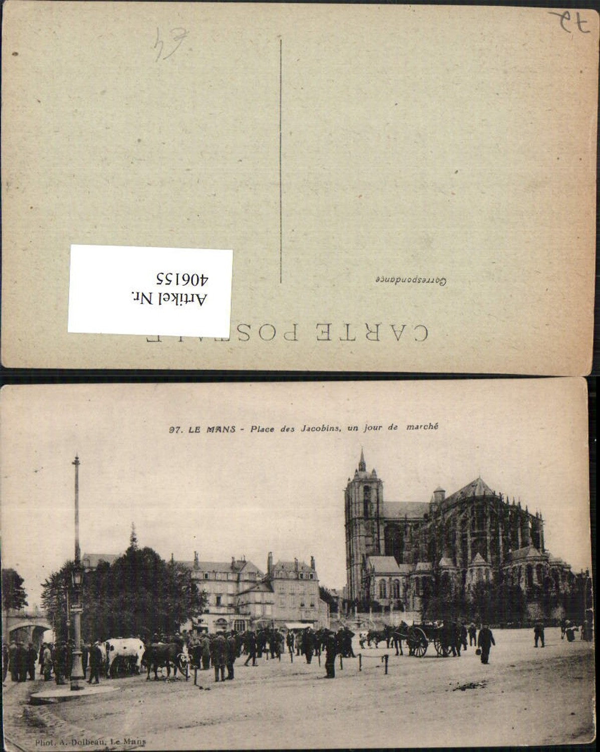 406155,Pays de la Loire Sarthe Le Mans Place des Jacobins un jour de marche Kirche