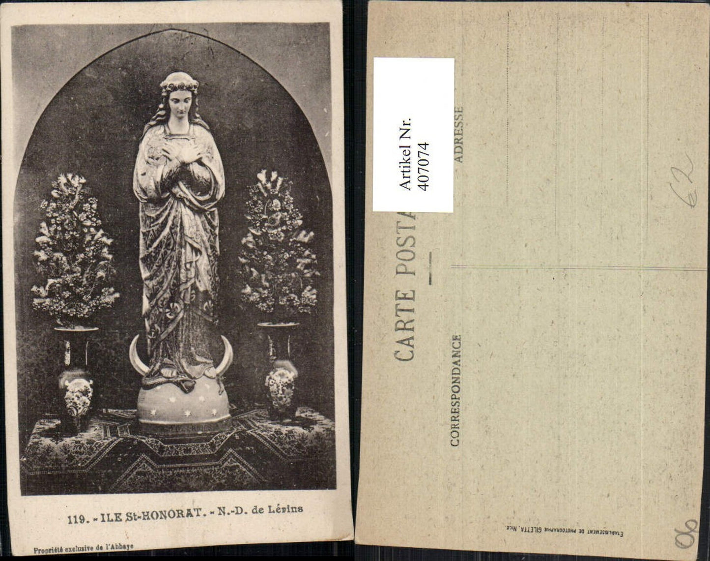 407074,Provence-Alpes-Cote-Azur Alpes-Maritimes Ile St-Honorat Notre-Dame de Lerins Statue