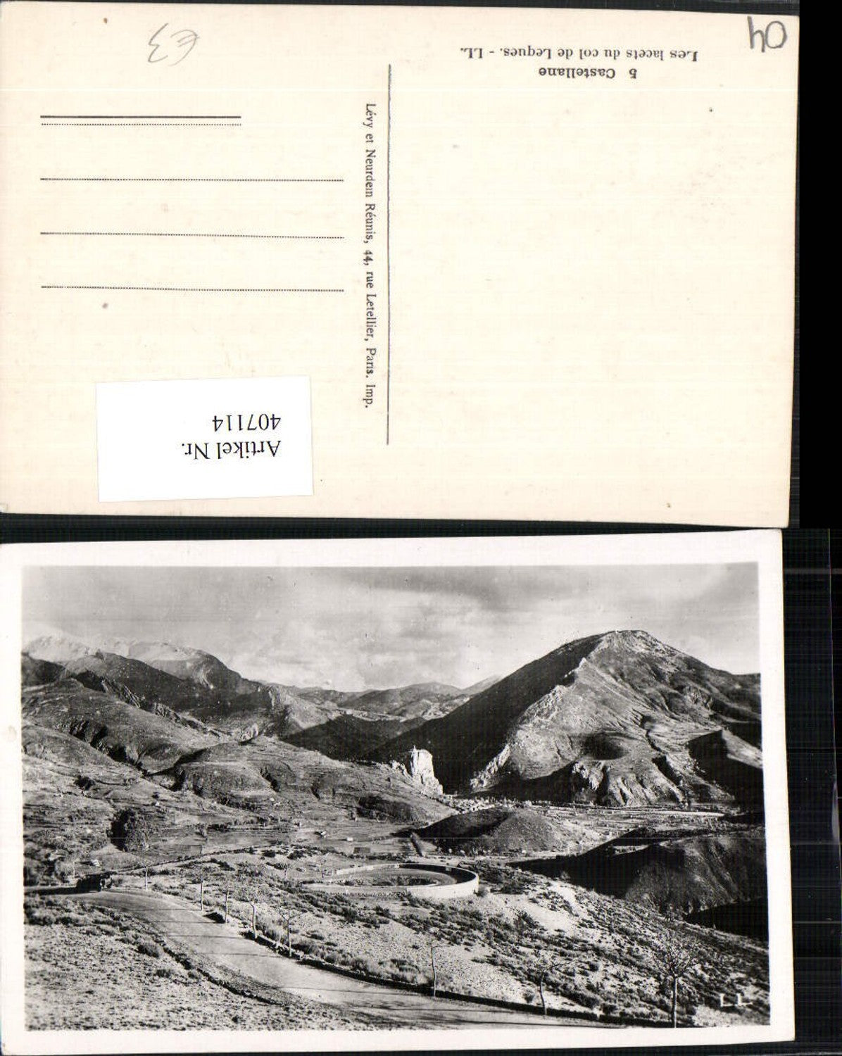 407114,Provence-Alpes-Cote-Azur Alpes-de-Haute-Provence Castellane Bergkulisse