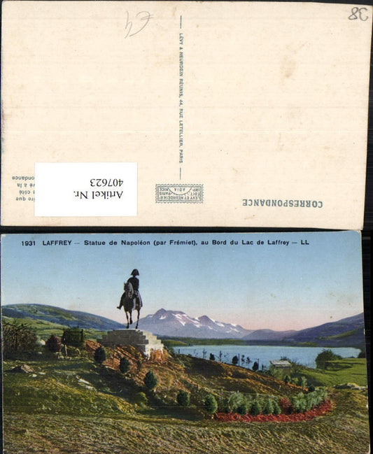 407623,Rhone-Alpes Isere Laffrey Statue de Napoleon au Brod du Lac See Bergkulisse