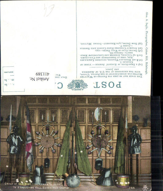 411389,Edinburgh Castle Group of Old Scottish Arms Banqueting Hall Mittelalter Rüstung Waffen
