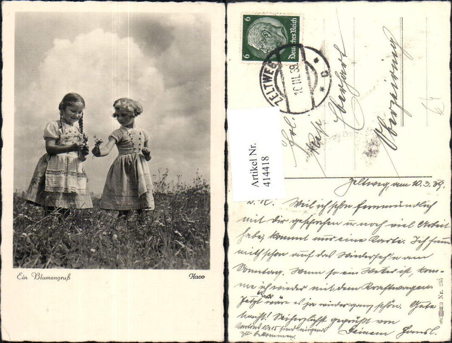 414418,Foto Ak Kind Mädchen Tracht Dirndl Zöpfe a. Blumenwiese Ein Blumengruß
