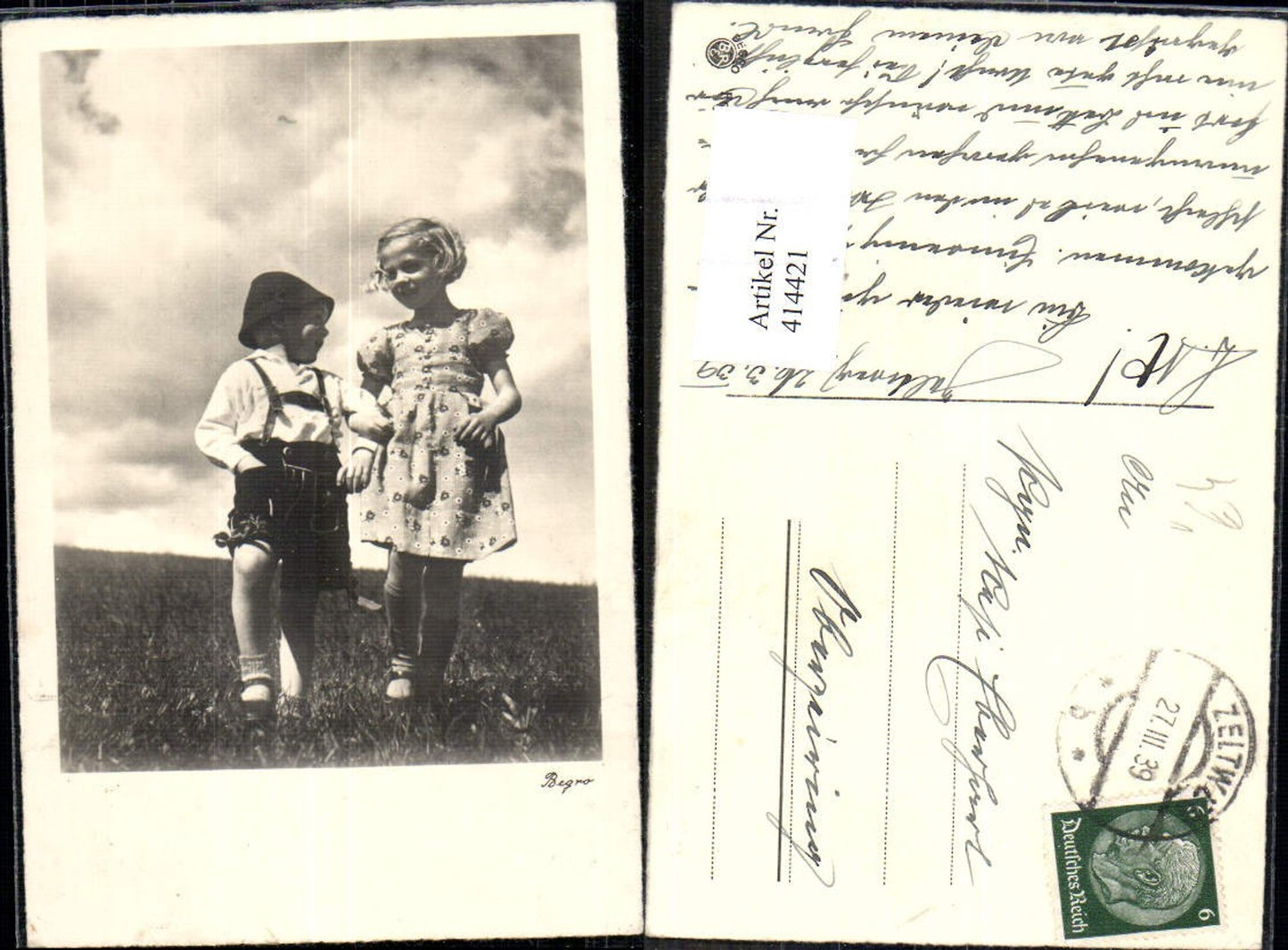 414421, Photo Ak Children in traditional dress, lederhosen and hat, running across meadow pub Begro 5267