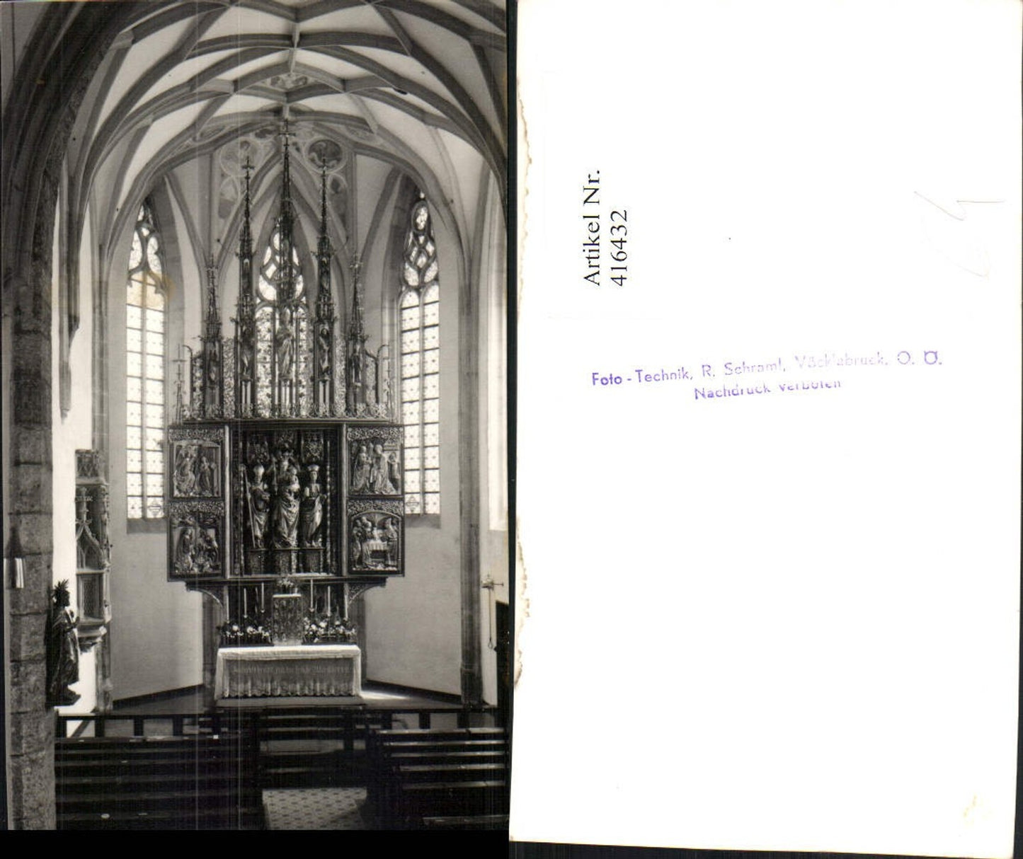 416432,Foto AK Vöcklabruck Kirche Innenansicht Altar