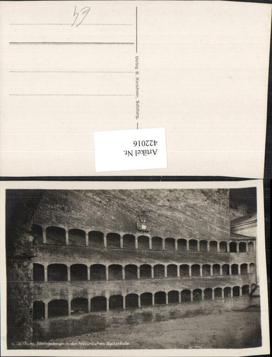 422016,Salzburg Steingalerien in der historischen Reitschule Arkaden