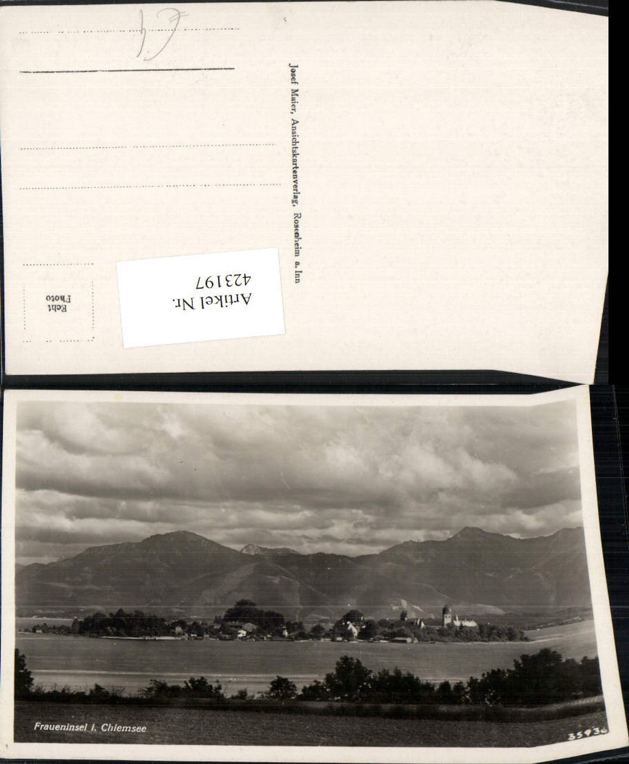 423197,Fraueninsel im Chiemsee Bergkulisse