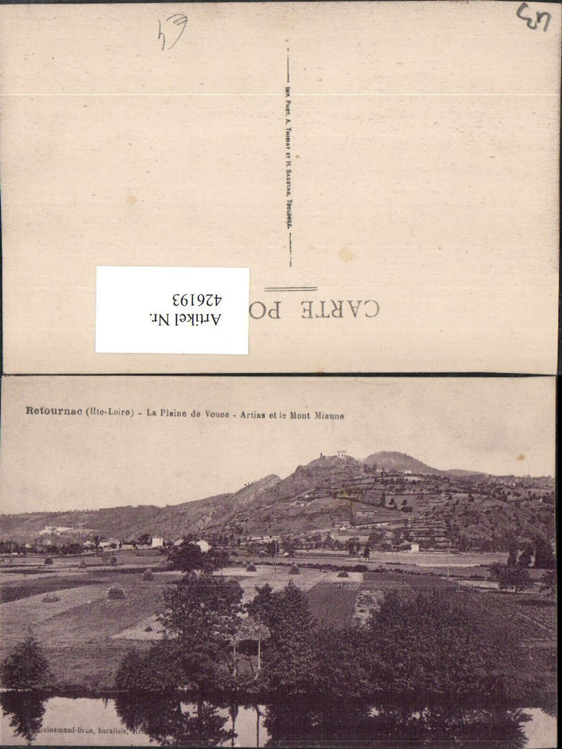 426193,Auvergne Haute-Loire Retournac La Plaine de Vouce Artias et le Mont Miaune