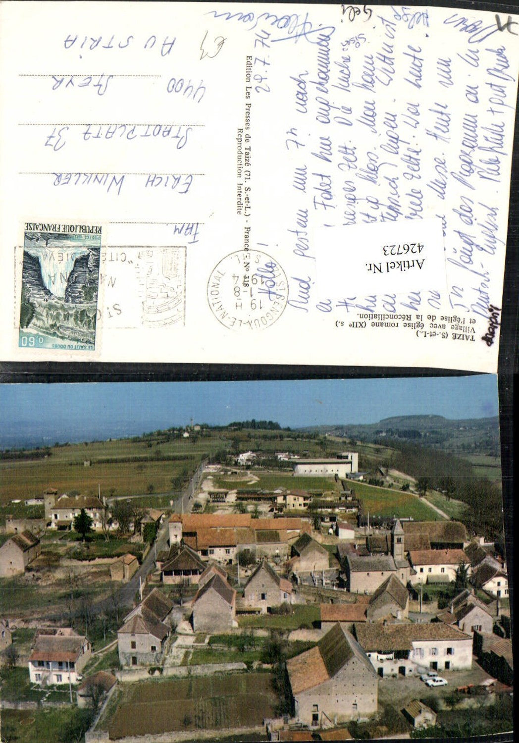 426723,Burgund Saone-et-Loire Taize Village avec eglise romane Teilansicht