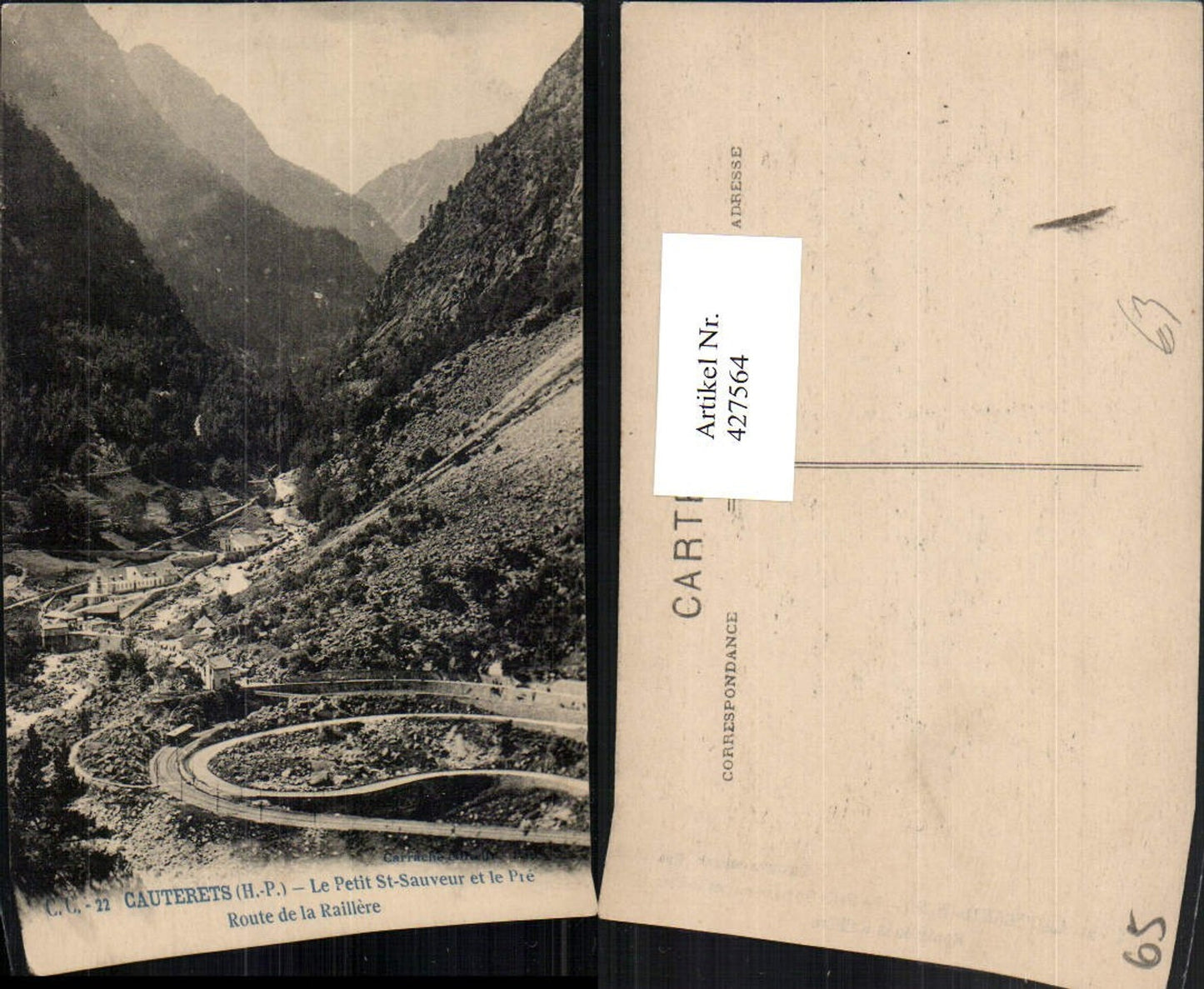 427564,Midi-Pyrenees Hautes-Pyrenees Cauterets Petit St-Sauveur et le Pre Bergkulisse