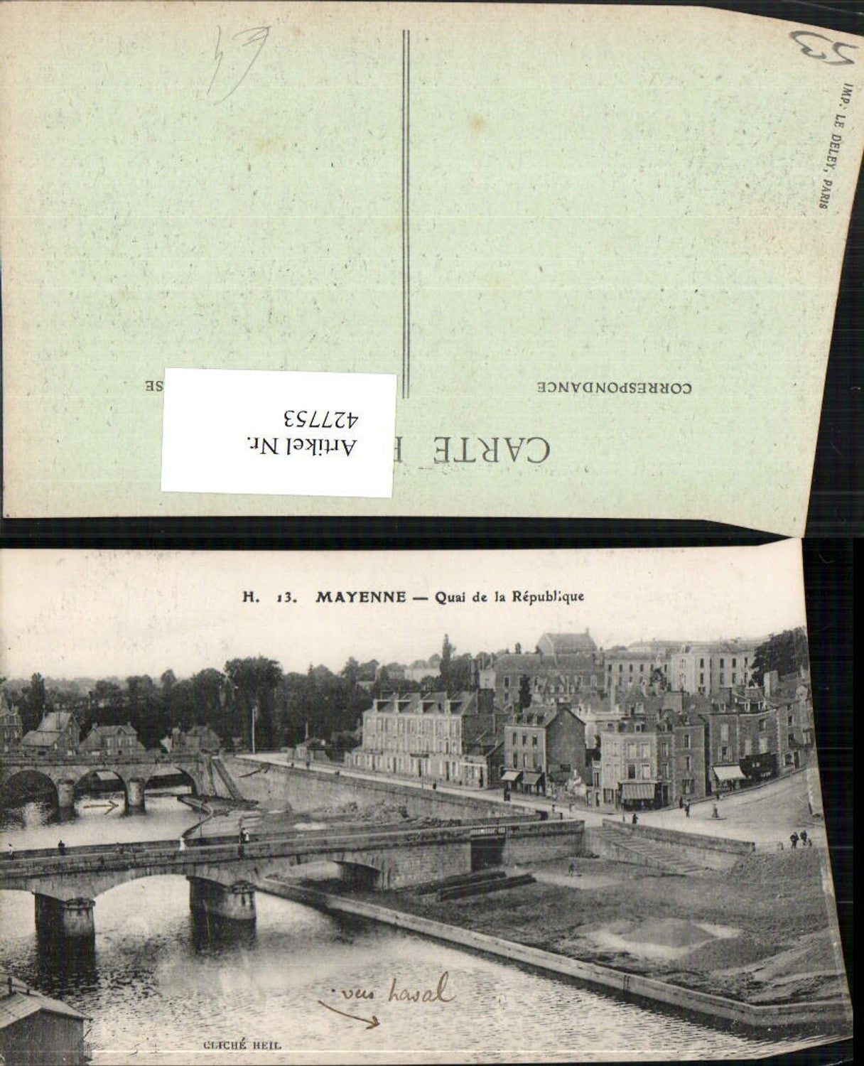 427753,Pays de la Loire Mayenne Quai de la Republique Brücken
