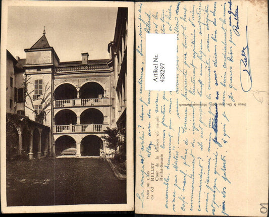 428297,Rhone-Alpes Ain Belley Cour de la Maison ou naquit Brillat-Savarin Hof Arkaden