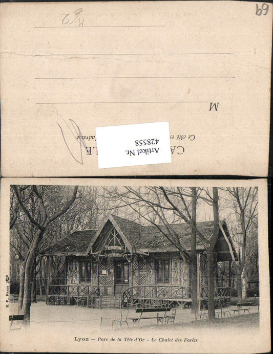 428558,Rhone-Alpes Rhone Lyon Parc de la Tete d'Or Le Chalet des Forets Hütte