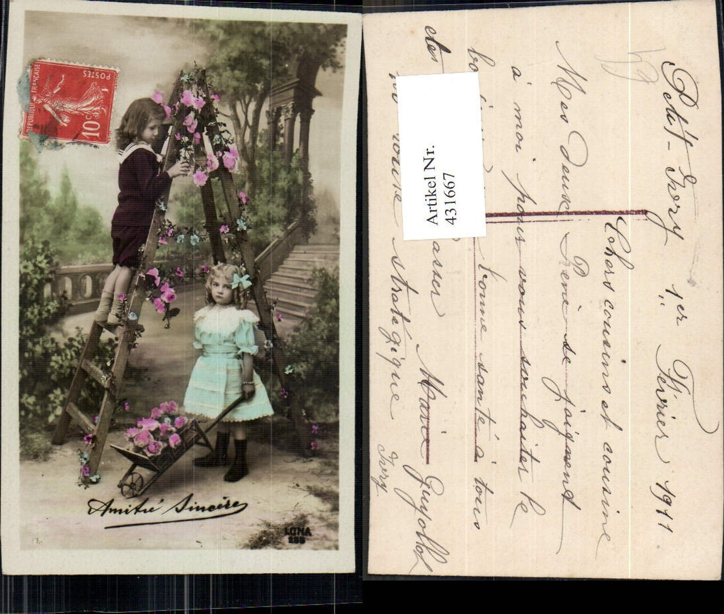 431667,Kinder Uniform Matrosenanzug Mädchen Leiterwagen Leiter Blumen Rosen
