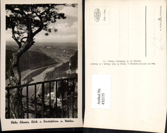 432175,Sächsische Schweiz Blick vom Basteifelsen auf Wehlen