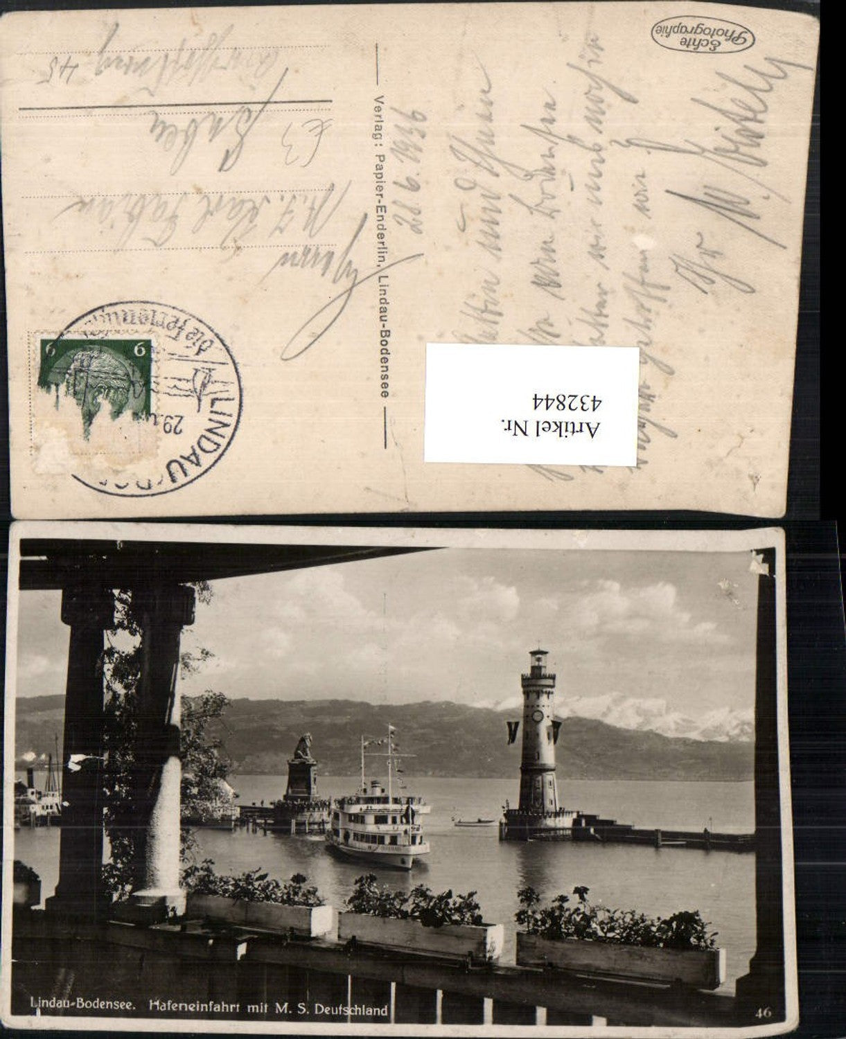 432844,Lindau im Bodensee Hafeneinfahrt m. M.S. Deutschland Dampfer Leuchtturm