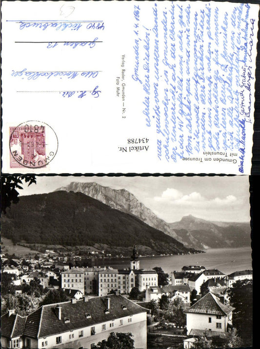 434788,Gmunden am Traunsee Teilansicht m. Traunstein Bergkulisse