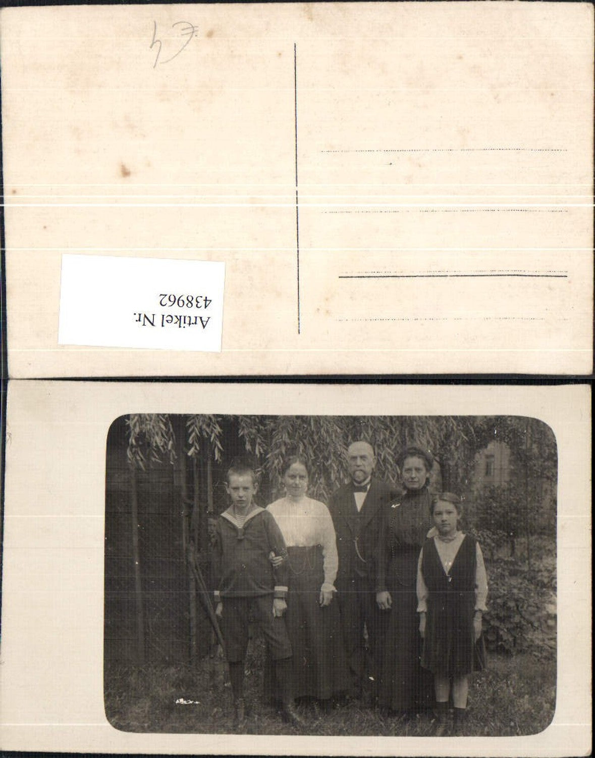 438962,Foto Ak Familienportrait im Garten Matrosen Uniform