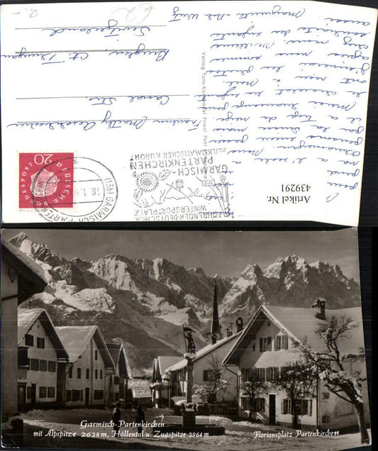 439291,Garmisch-Partenkirchen Floriansplatz Brunnen m. Alpspitze Bergkulisse