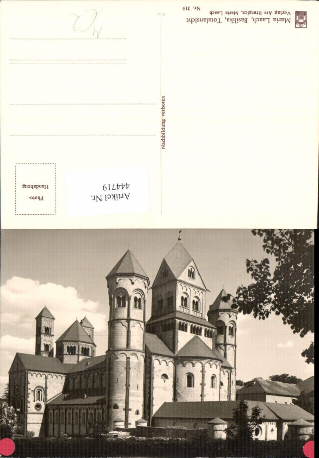 444719,Maria Laach Basilika Totale Kirche