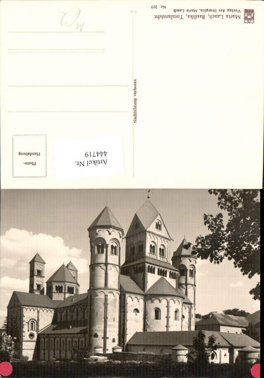 444719,Maria Laach Basilika Totale Kirche