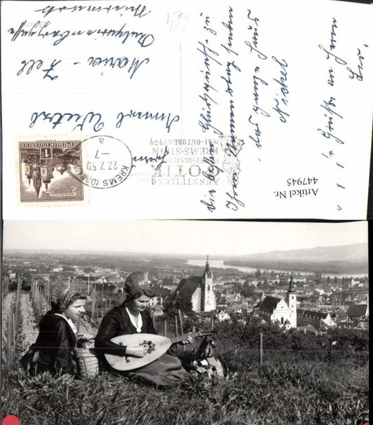 447945,Krems an d. Donau Teilansicht Trachten Tracht Mandoline
