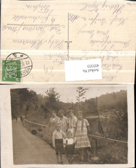 455333,Foto AK Neuwied Altwied Personen Kinder Wegpartie