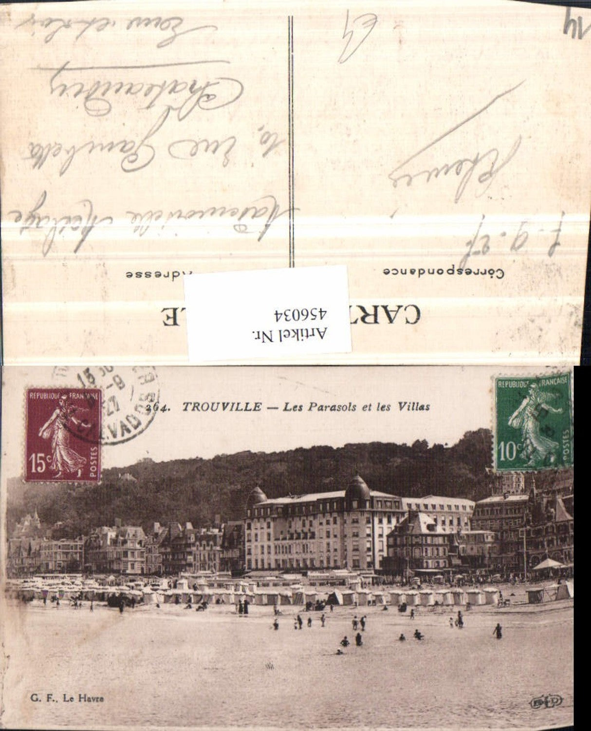 456034,Basse-Normandie Calvados Trouville Parasols et les Villas Strand