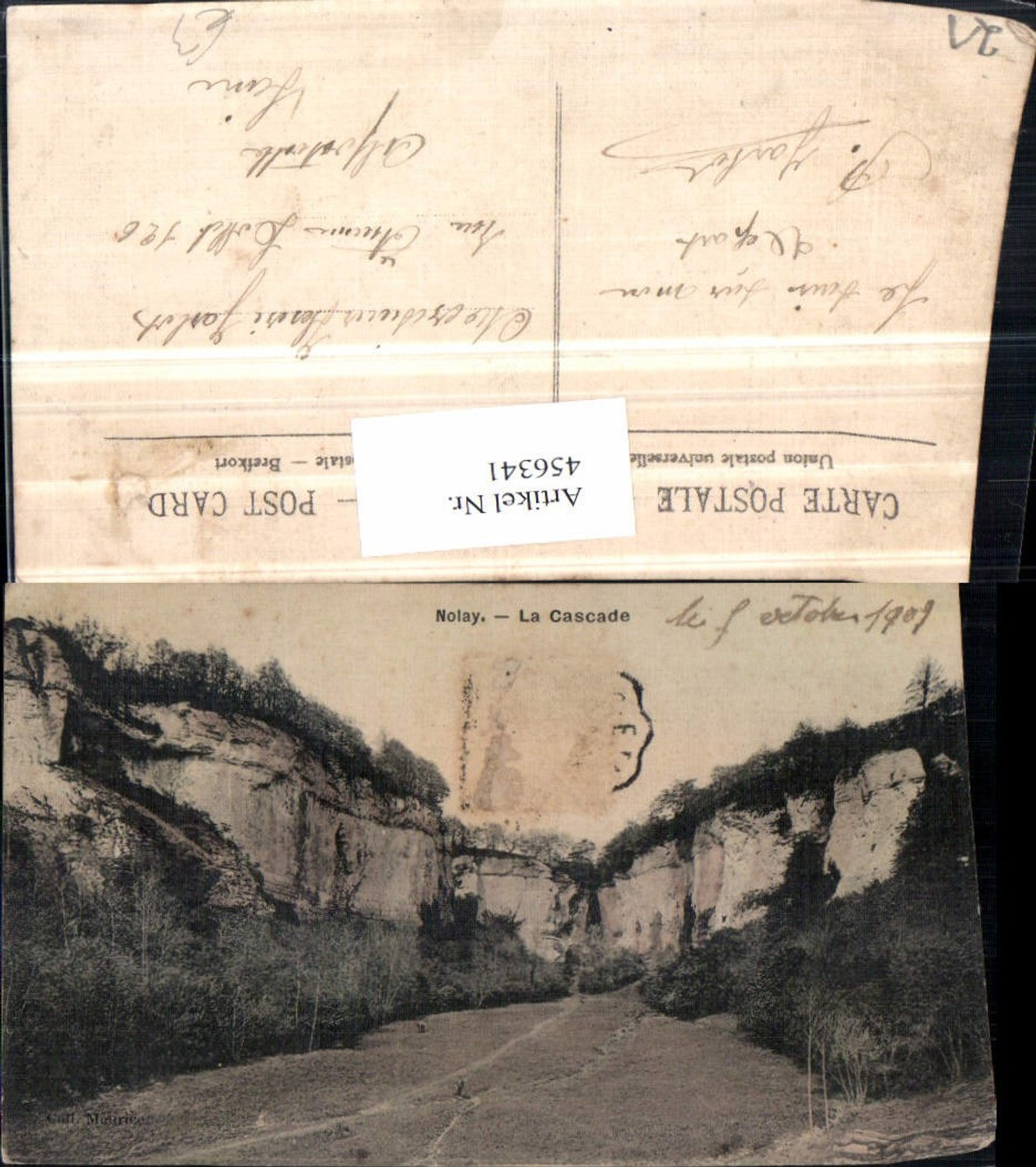 456341,Burgund Cote-Or Nolay La Cascade Klippen Felswand
