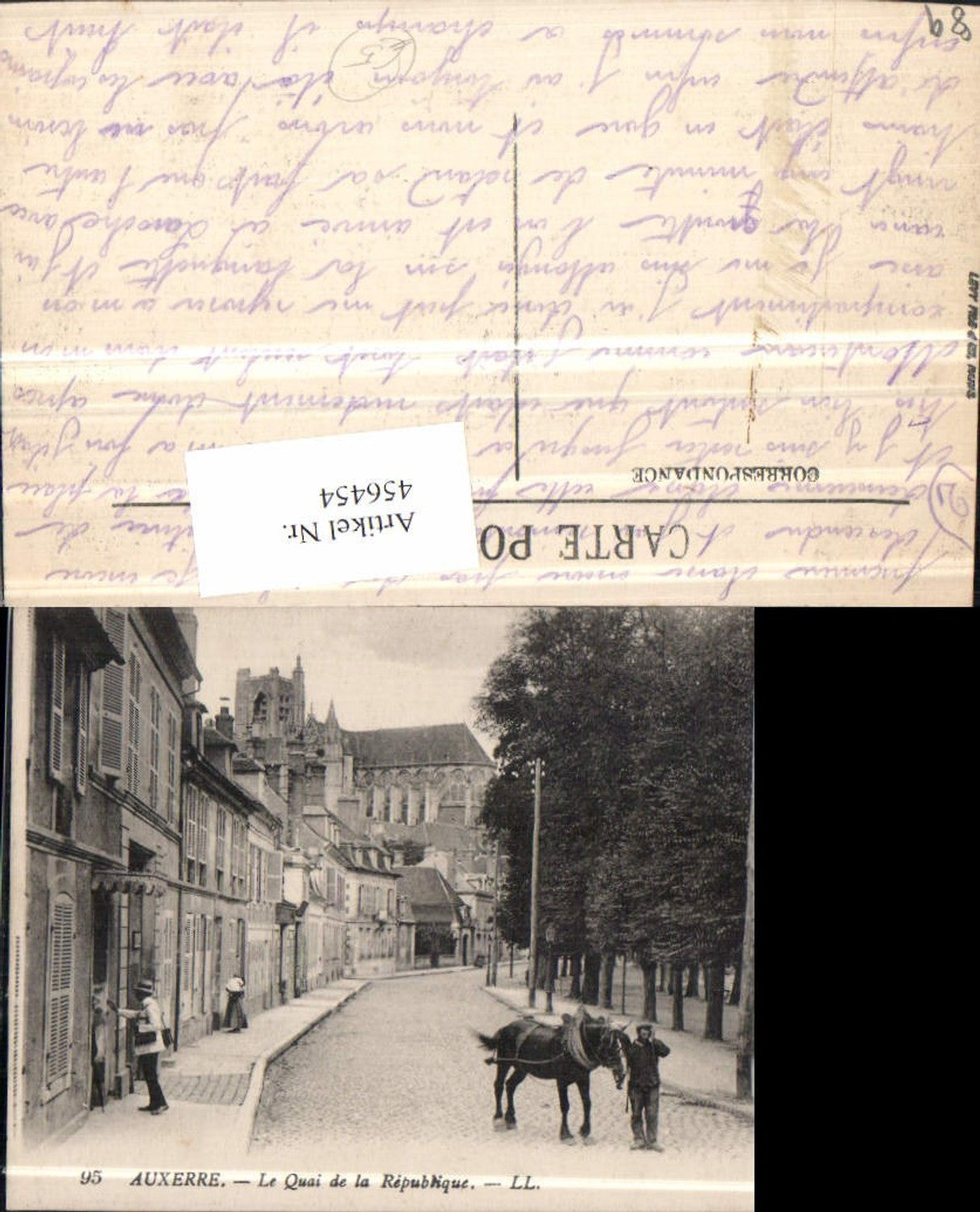 456454,Burgund Yonne Auxerre Quai de la Republique Straßenansicht Pferd