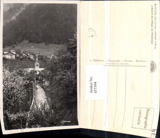 457394,Rhone-Alpes Haute-Savoie Morzine Entree du village au Printemps