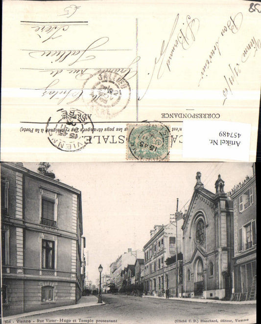 457489,Rhone-Alpes Isere Vienne Rue Victor Hugo et Temple protestant Straßenansicht