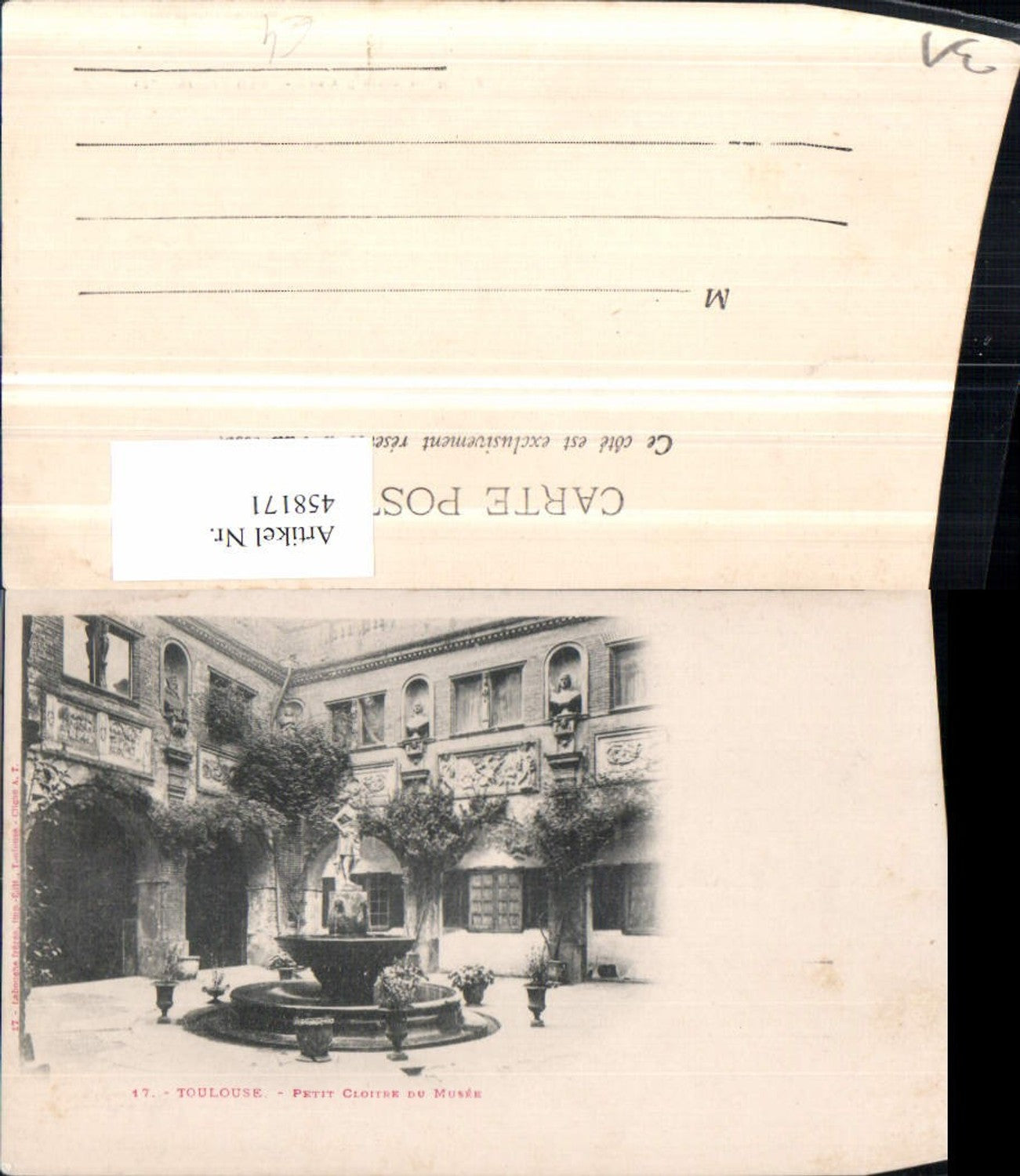 458171,Midi-Pyrenees Haute-Garonne Toulouse Cloitre du Musee Brunnen