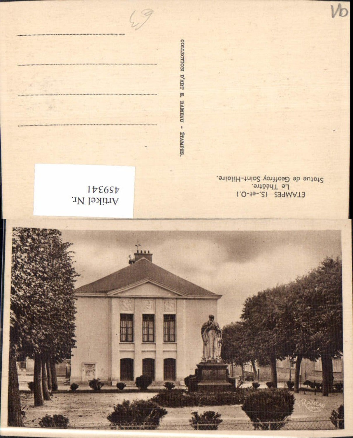 459341,Ile-de-France Essone Etampes Le Theatre Theater Statue de Geoffroy Saint-Hilaire