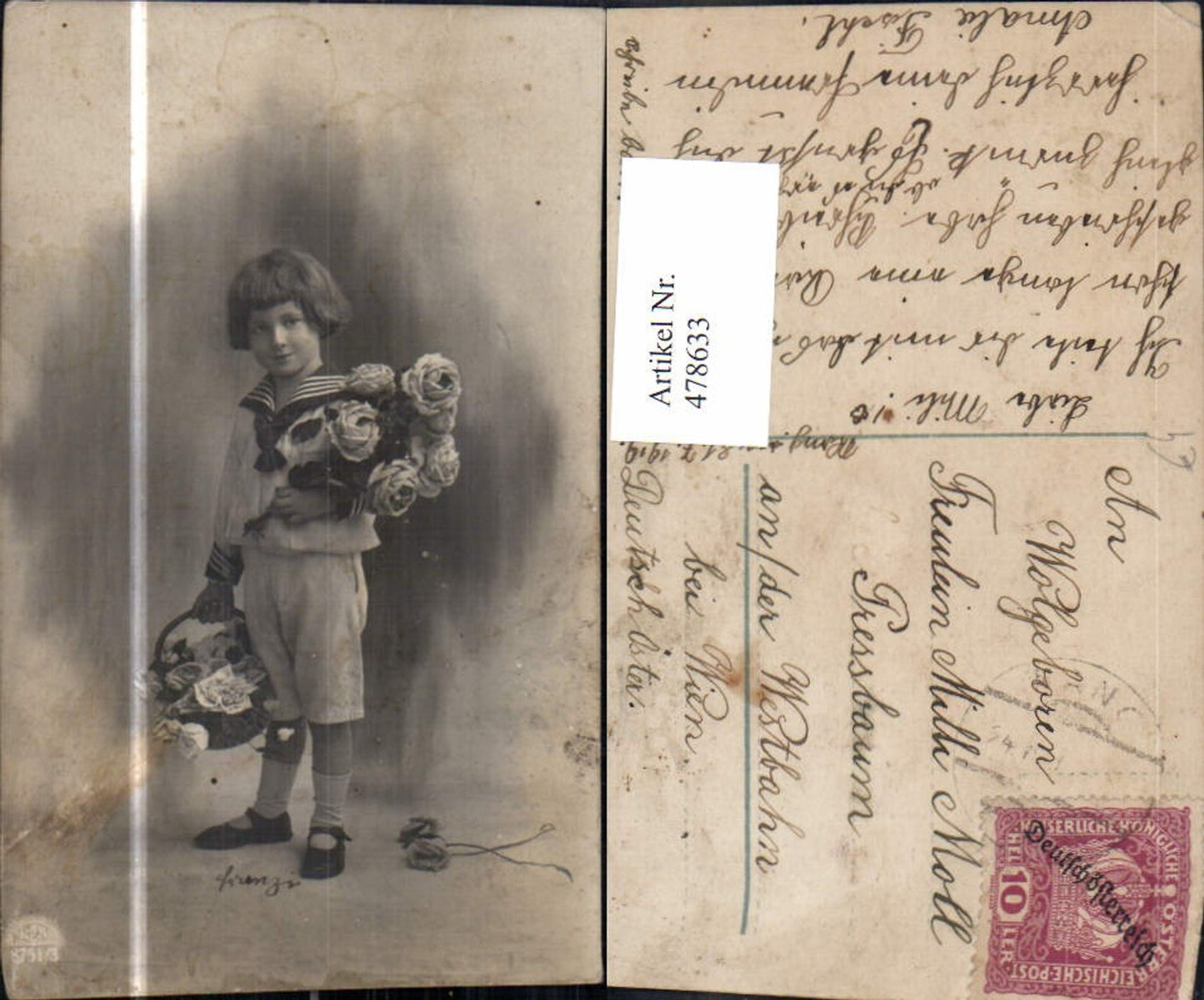 478633,Kind Bub Junge in Uniform Matrosenanzug Blumen Rosen