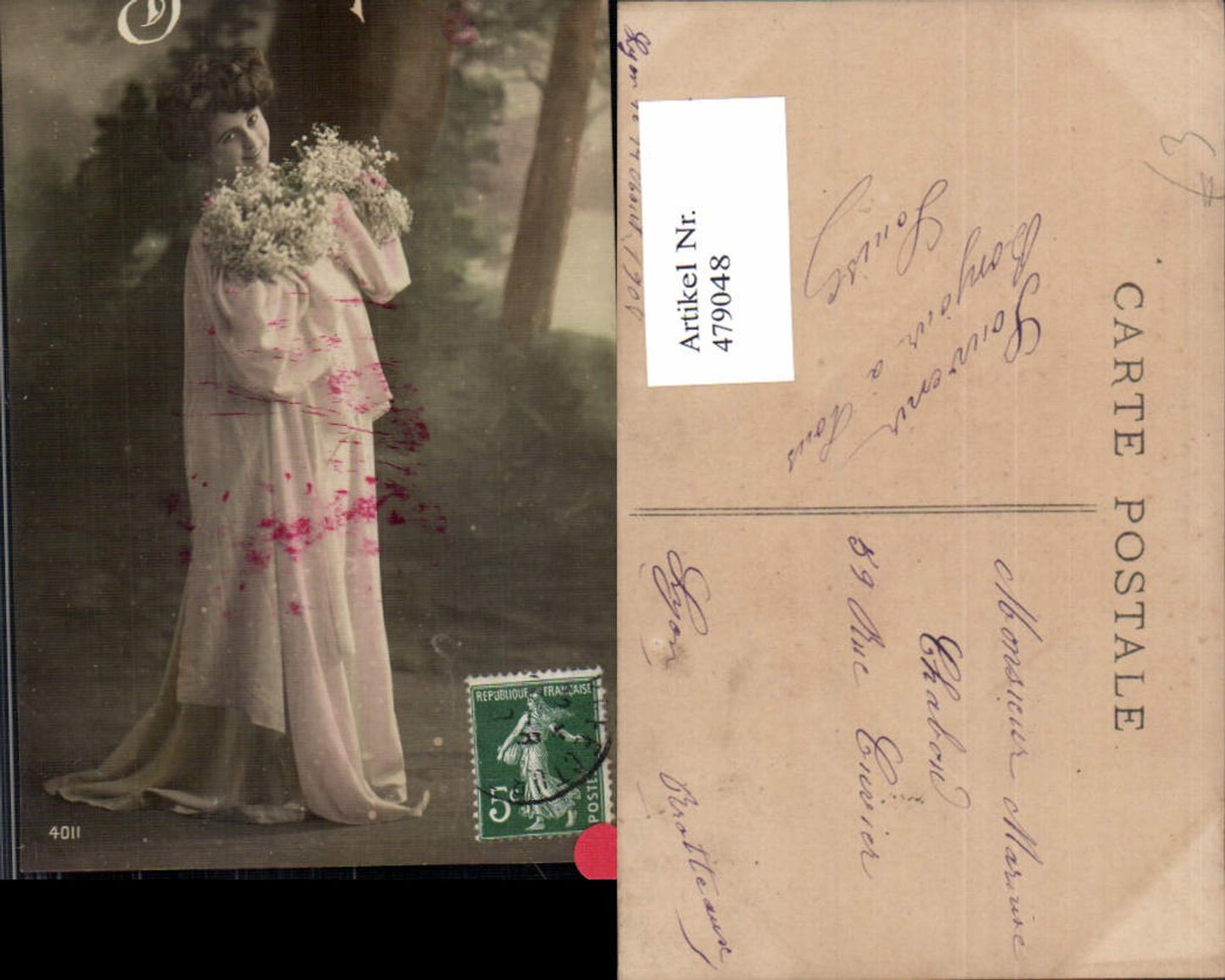 479048,Frau Kleid Blumenstrauß Bonne Fete