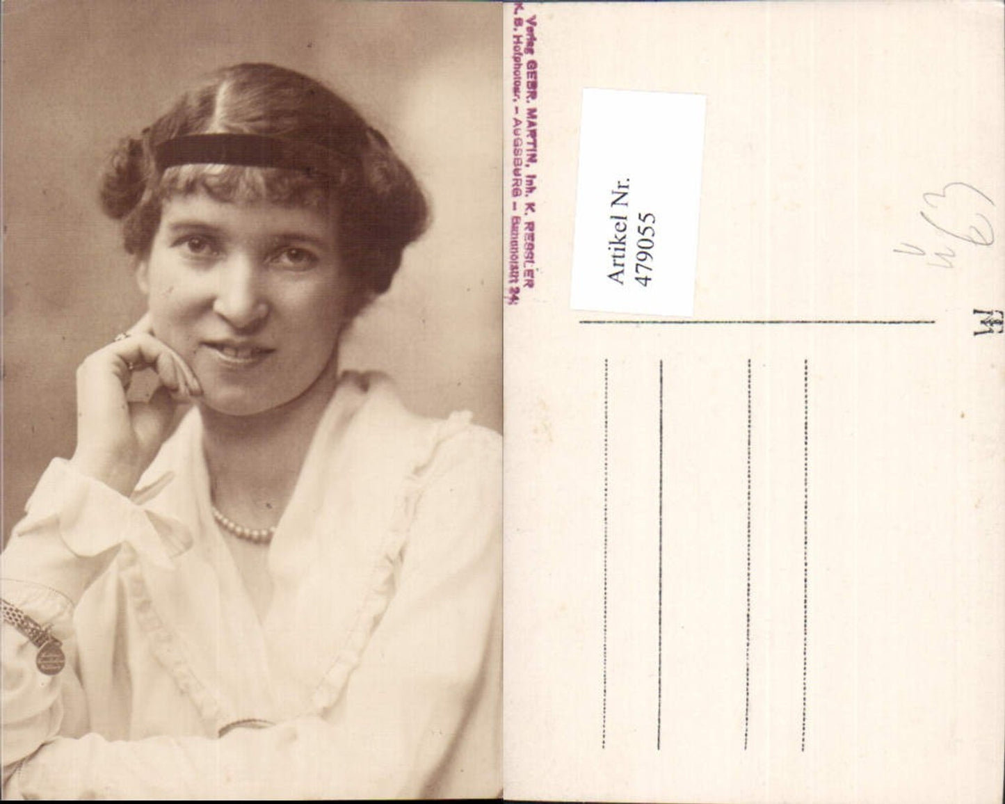479055,Foto Ak Frau Haarband Perlenkette Schmuck Portrait pub Gebr. Martin Augsburg