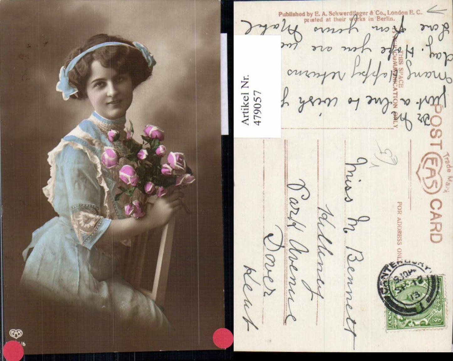 479057,Frau Kleid Haarband Rosen Blumenstrauß pub EAS 09181/6