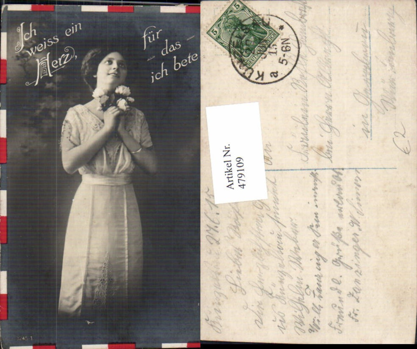479109,Foto Ak Frau Kleid Rosen Blumenstrauß Gebet