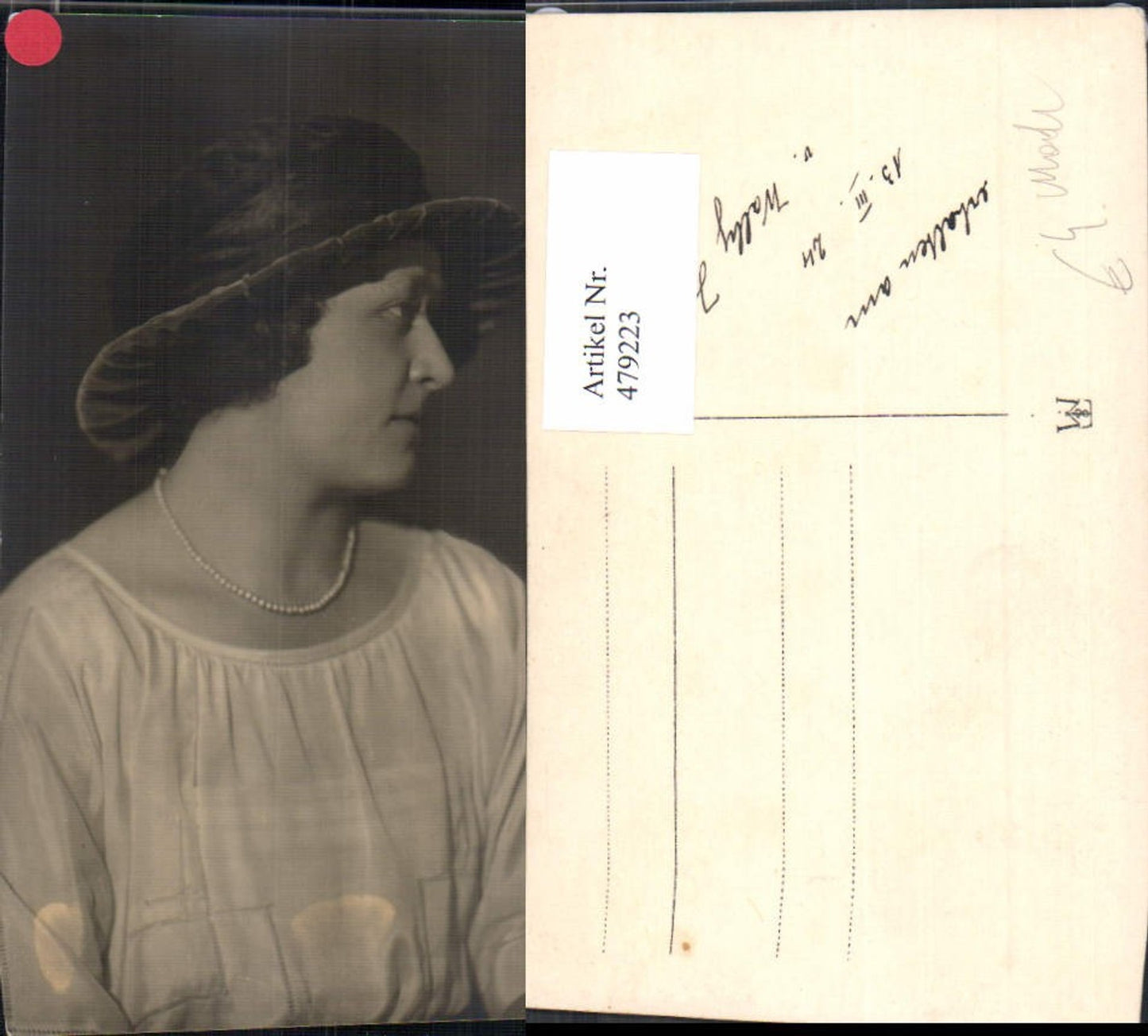 479223,Foto Ak Frau mit Hut Perlenkette Mode