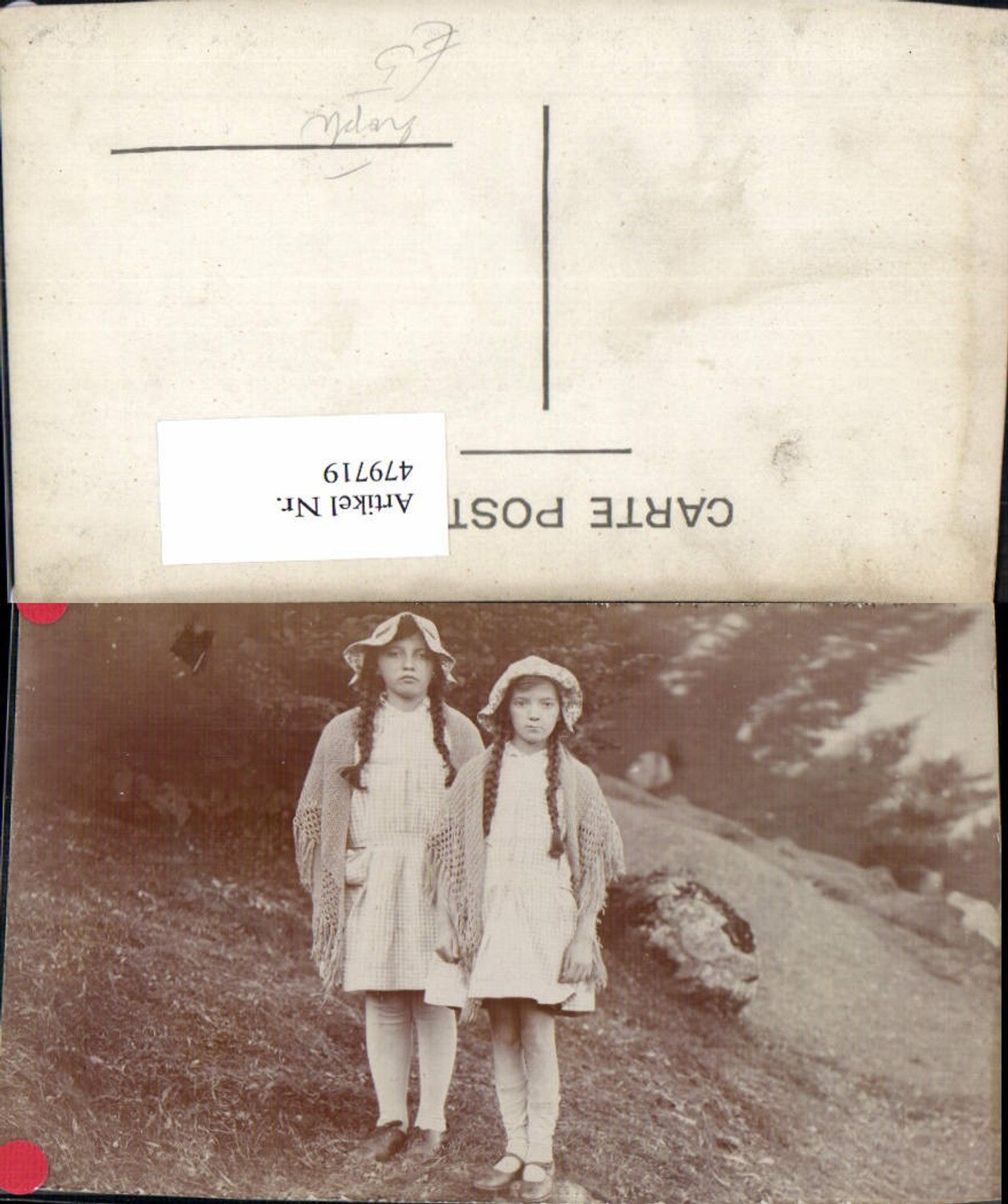 479719,Foto Ak Kinder Mädchen Zöpfe Hut Strickstola