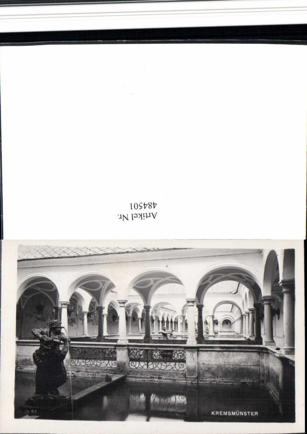 484501,Kremsmünster Stift Arkaden Wasserbecken