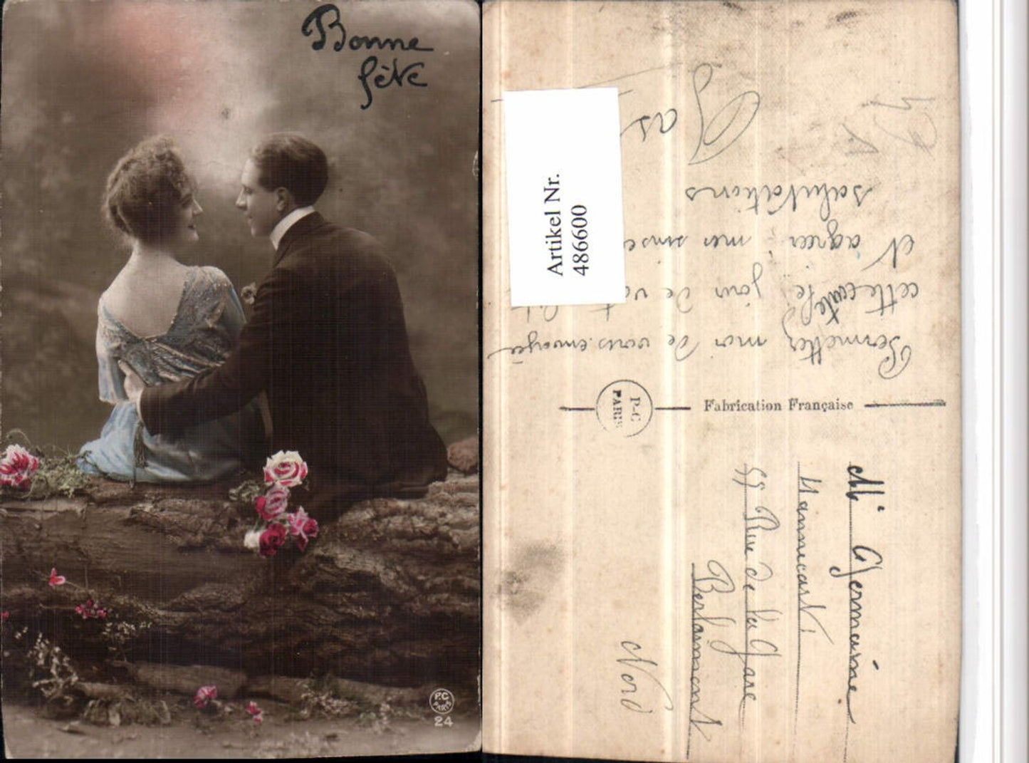 486600,P.C. Paris 24 Liebe Paar Umarmung Baumstamm