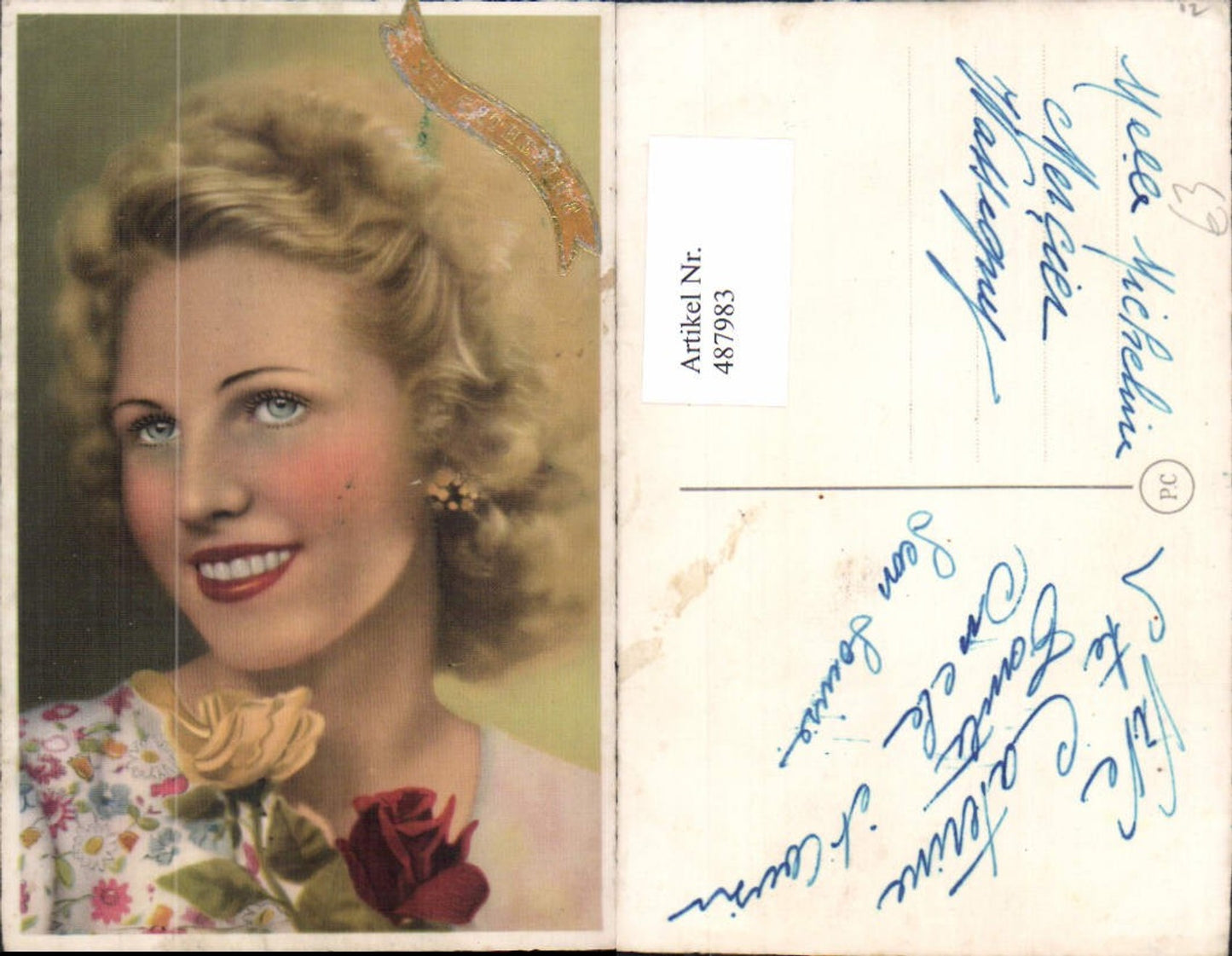 487983,Frau Blonder Lockenkopf Portrait Rosen Blumen pub P. C.