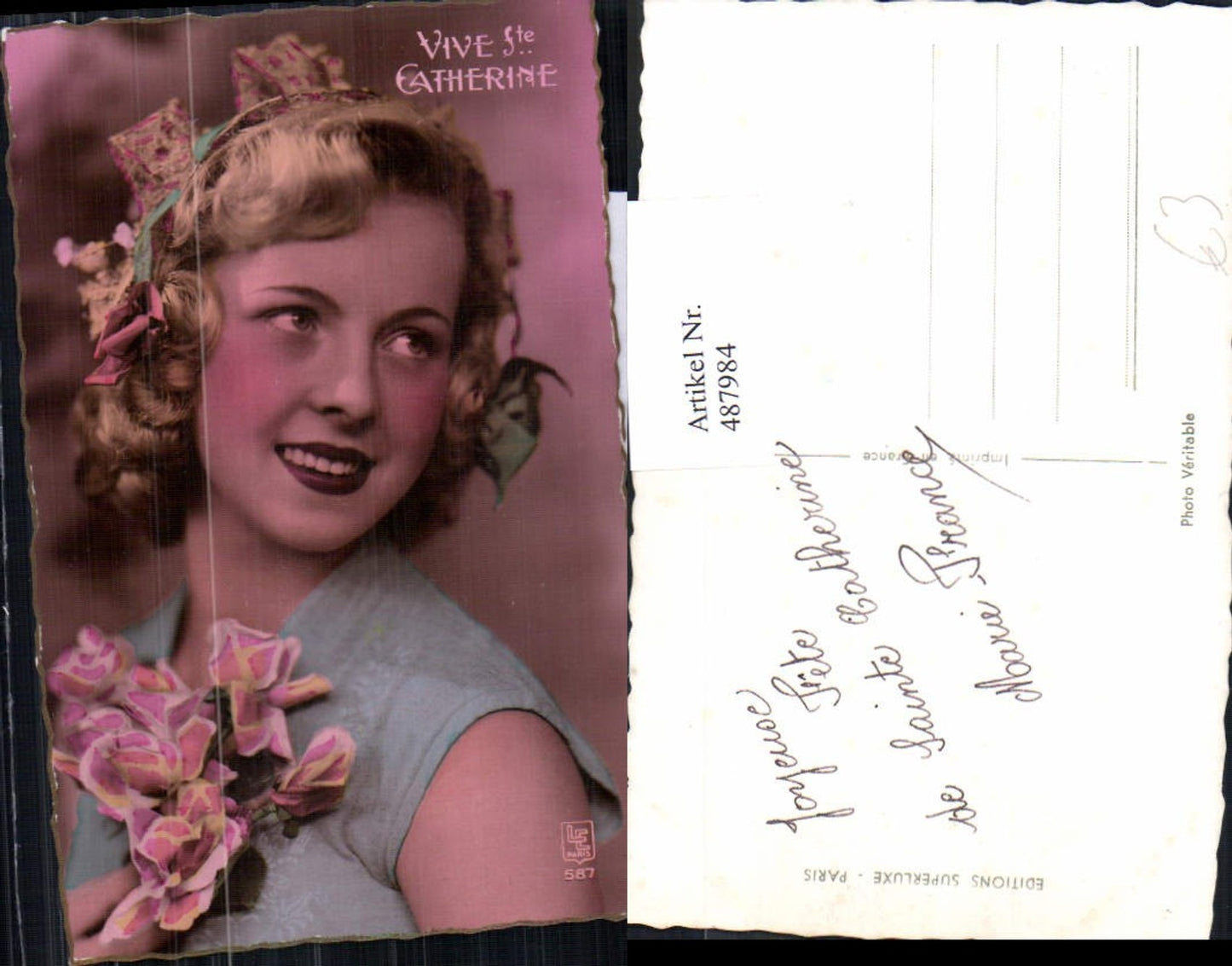 487984,Frau Blonder Lockenkopf Haarband Rosen Blumen
