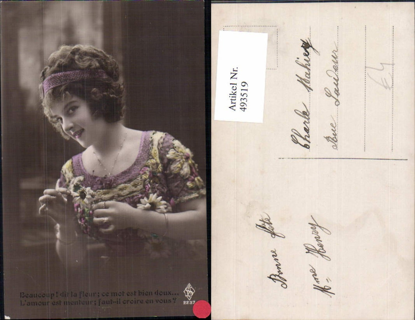 493519,Frau Lockenkopf Portrait Haarband Margeriten Blumen Text